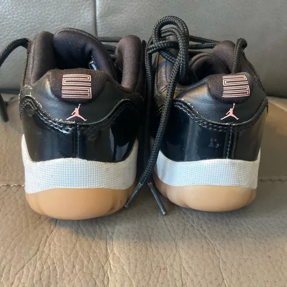 Air Jordan 11 Retro Low Kids size 13.5
